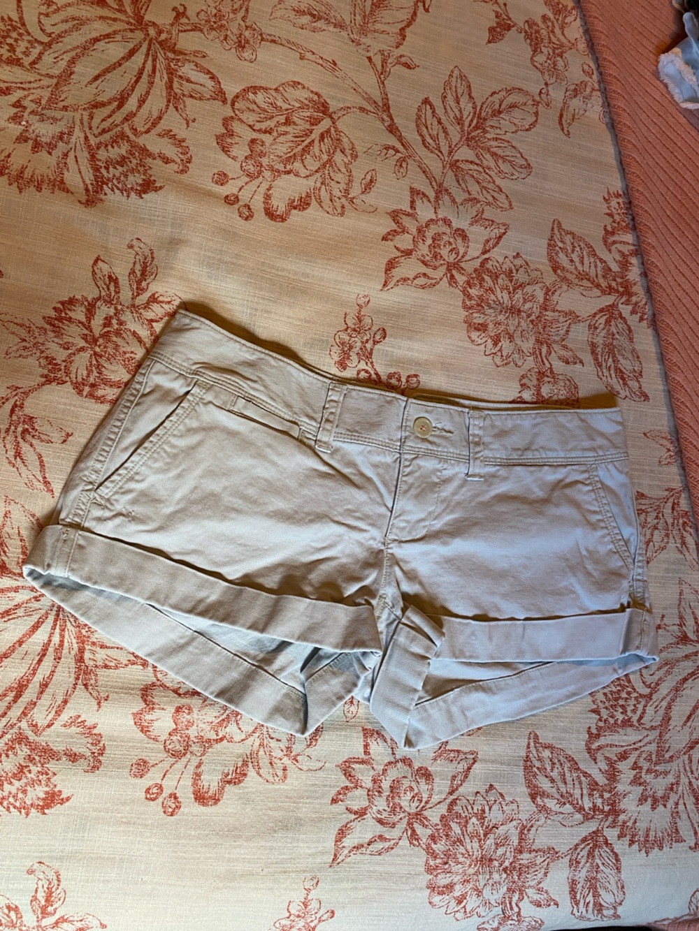 American Eagle Outfitters Light Beige Rolled-Hem Jean Shorts